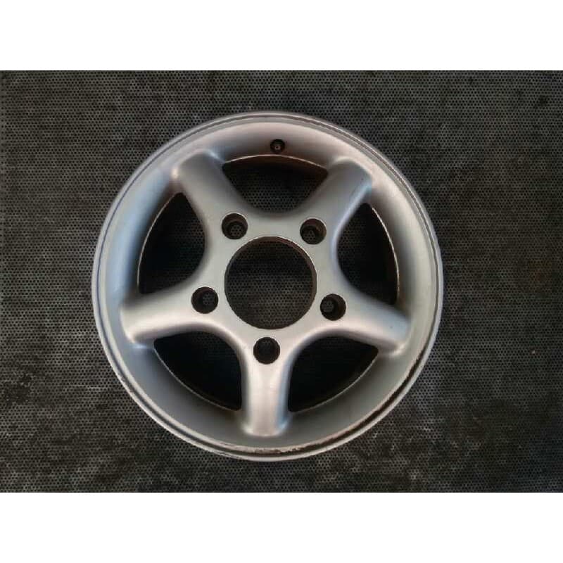Recambio de llanta para tata safari referencia OEM IAM  102711