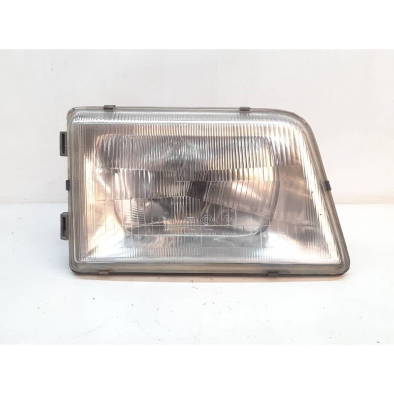 Recambio de faro derecho para tata grand telcosport 2.0 tdi referencia OEM IAM