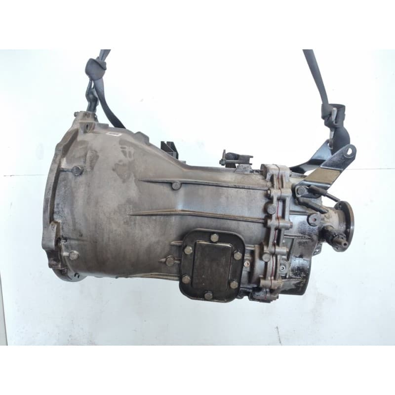 Recambio de caja cambios para nissan atleon 120 referencia OEM IAM 321019X50A - Blanco
