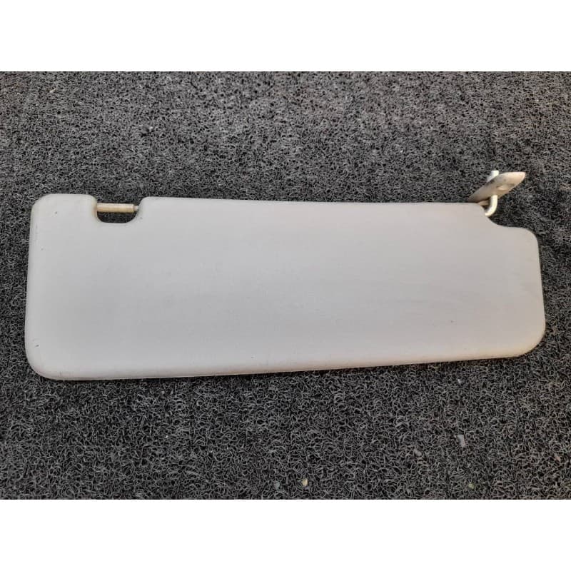 Recambio de parasol derecho para kia frontier referencia OEM IAM - Blanco