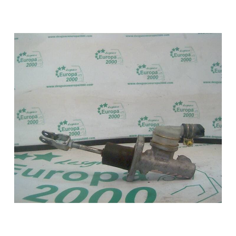 Recambio de bomba embrague para nissan cabstar e 3.0d referencia OEM IAM - Blanco