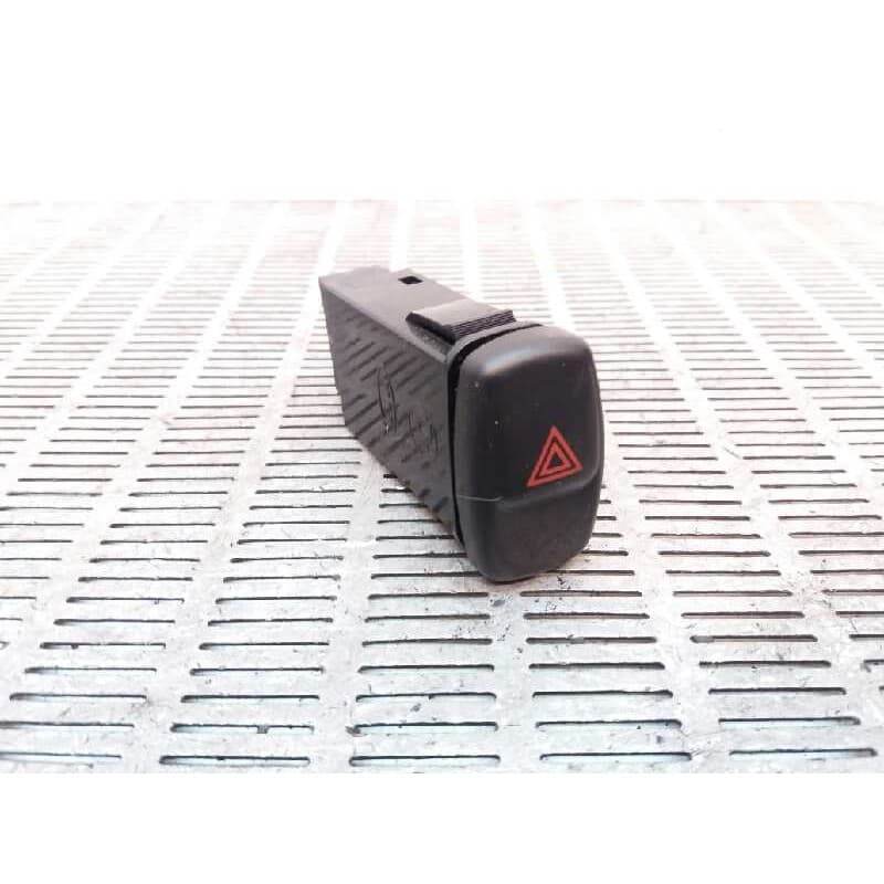 Recambio de warning para kia shuma 1.5 referencia OEM IAM - Blanco