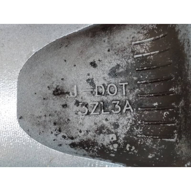 Recambio de llanta para nissan pulsar (c13) visia referencia OEM IAM 3ZL3A - Blanco 2