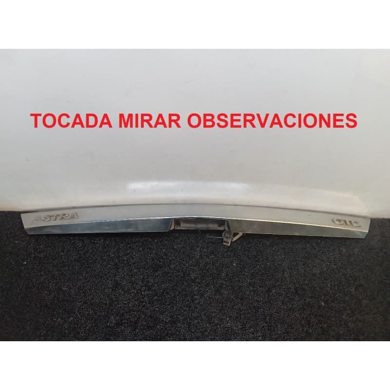 Recambio de molduras traseras para opel astra gtc enjoy referencia OEM IAM - Rojo