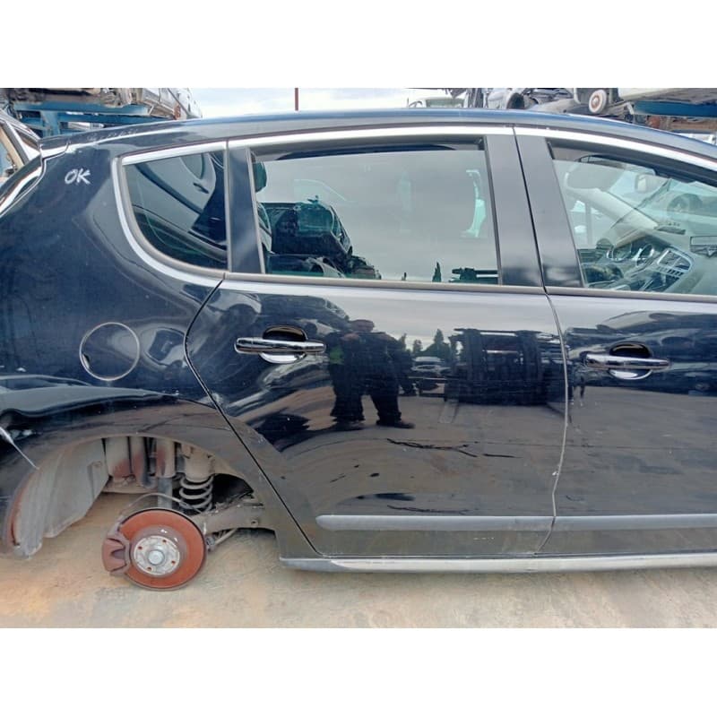 Recambio de puerta trasera derecha para peugeot 3008 allure referencia OEM IAM - Negro