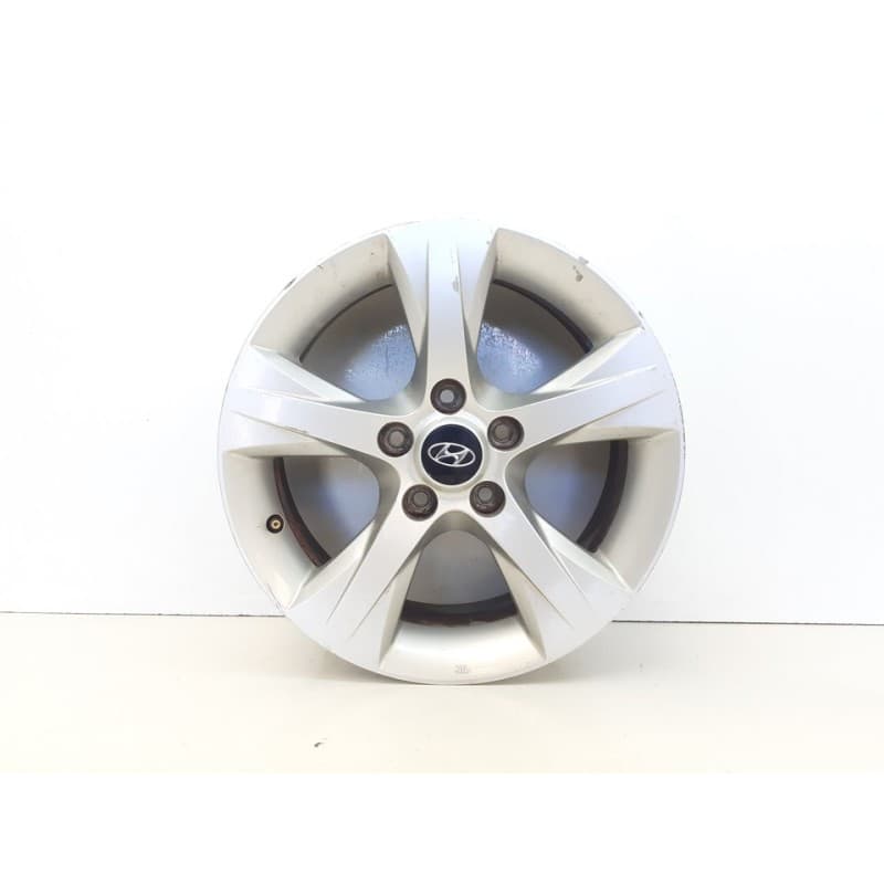 Recambio de llanta para hyundai i40 comfort referencia OEM IAM 529103Z100 - Blanco