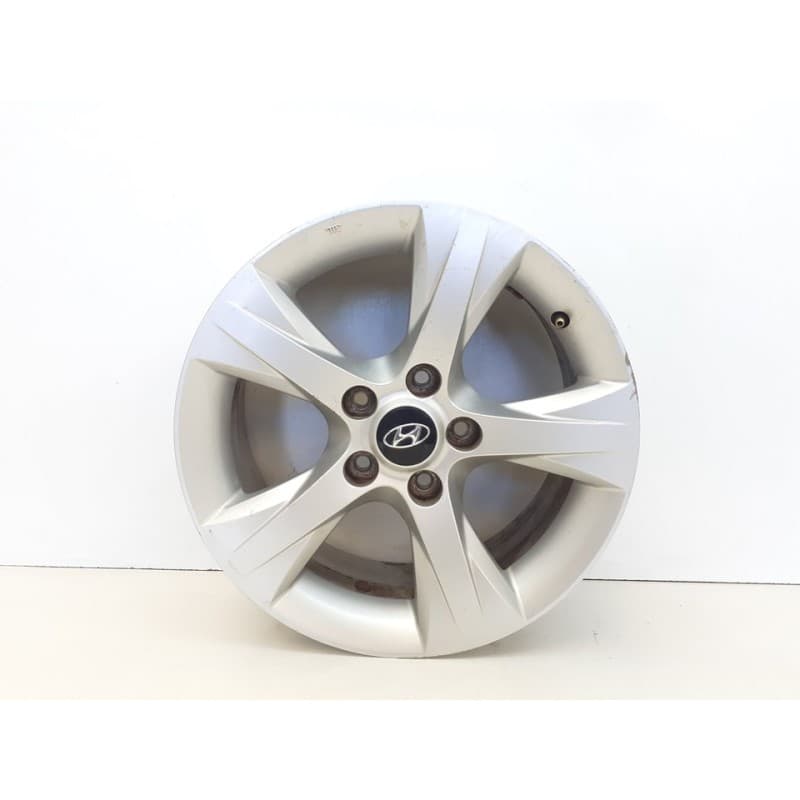 Recambio de llanta para hyundai i40 comfort referencia OEM IAM 529103Z100 - Blanco