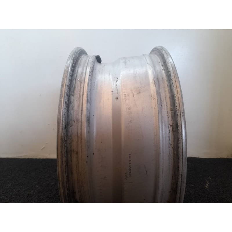 Recambio de llanta para kia sportage active 4x4 referencia OEM IAM E6 1/2JX16 - Negro 3