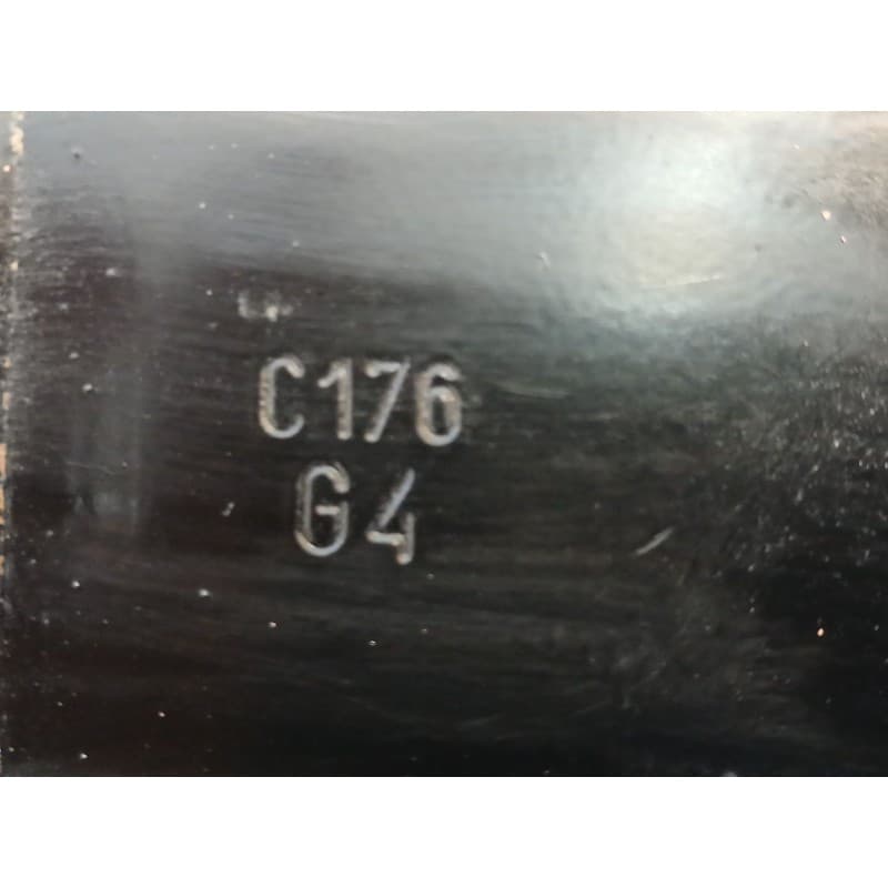 Recambio de panel frontal para ford ka (ru8) 1.2 referencia OEM IAM C176G4 - Rojo 2