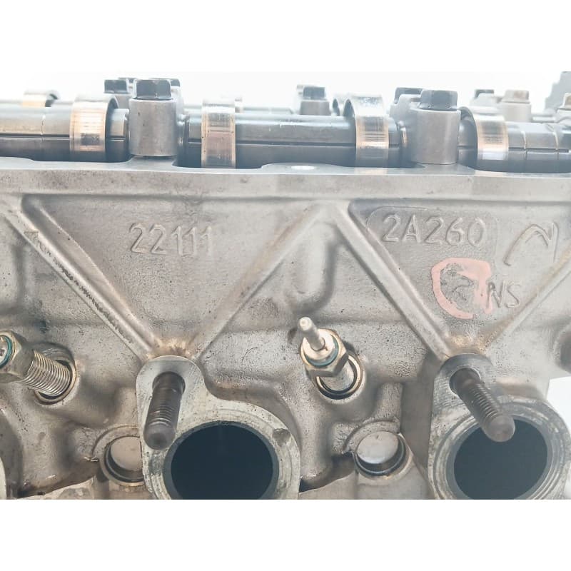 Recambio de culata para kia sportage gt line 2wd referencia OEM IAM 221112A260 - Blanco 2
