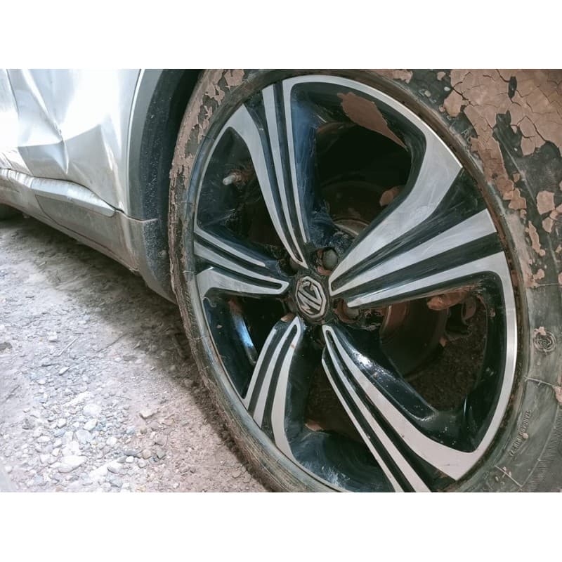 Recambio de llanta para mg zs luxury referencia OEM IAM - Blanco