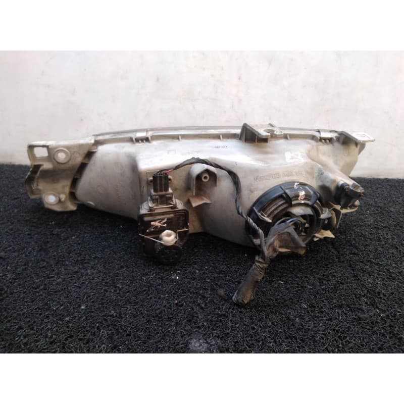 Recambio de faro derecho para kia sephia gtx referencia OEM IAM - Blanco 2