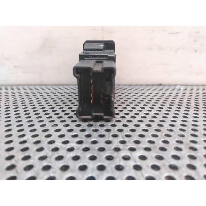 Recambio de warning para nissan almera (n16/e) tekna referencia OEM IAM 2