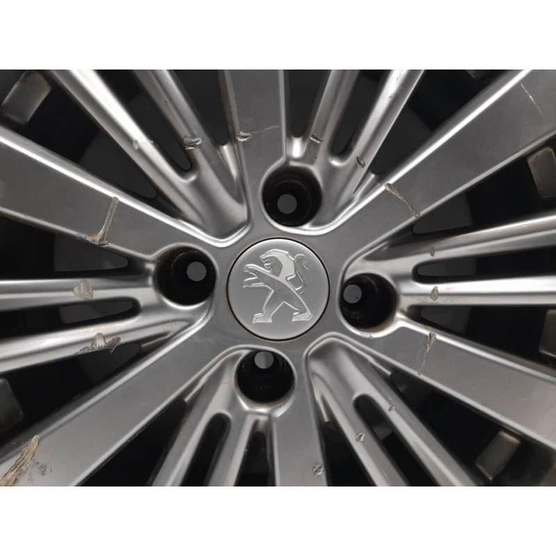 Recambio de llanta para peugeot 208 style referencia OEM IAM 9808137577 2