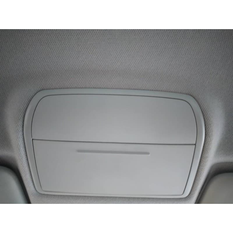 Recambio de guantera para skoda fabia ambition plus referencia OEM IAM - Blanco