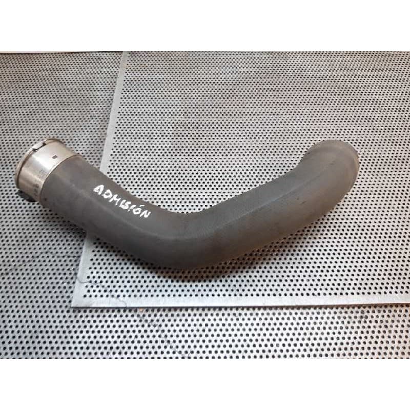 Recambio de tubo para dacia duster ambiance 4x4 referencia OEM IAM 25168211 - Blanco