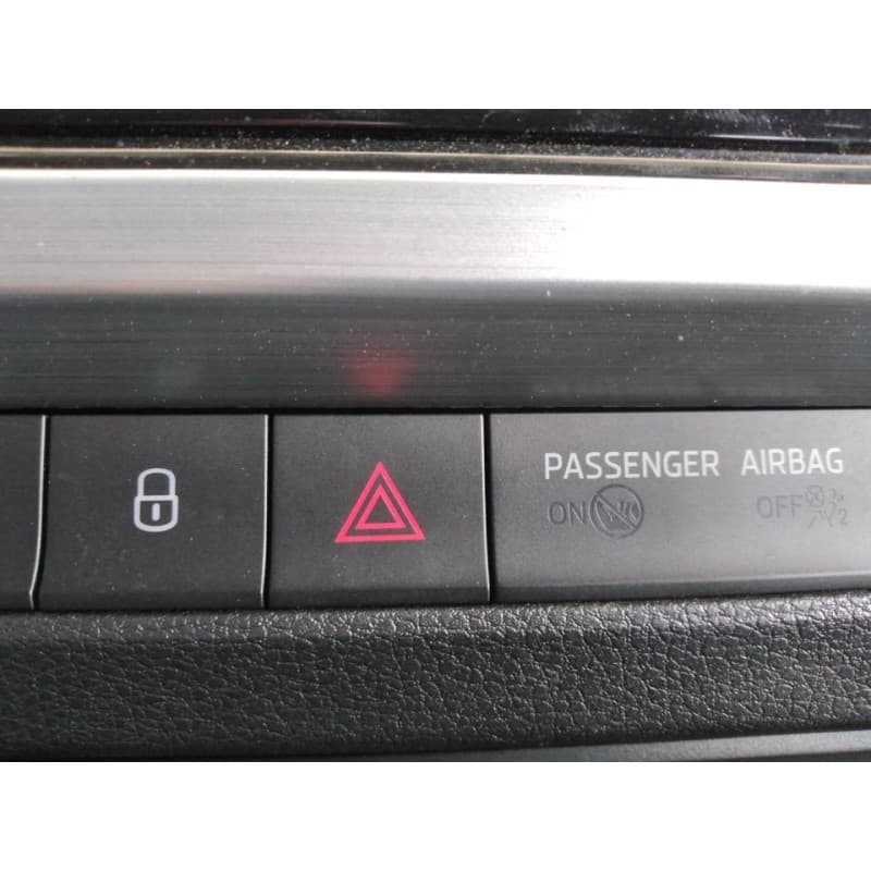Recambio de warning para skoda fabia ambition plus referencia OEM IAM - Blanco