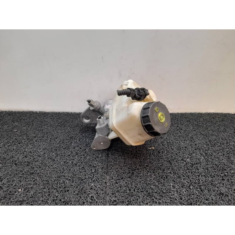 Recambio de bomba freno para opel insignia berlina cosmo referencia OEM IAM   ATE - Negro 4
