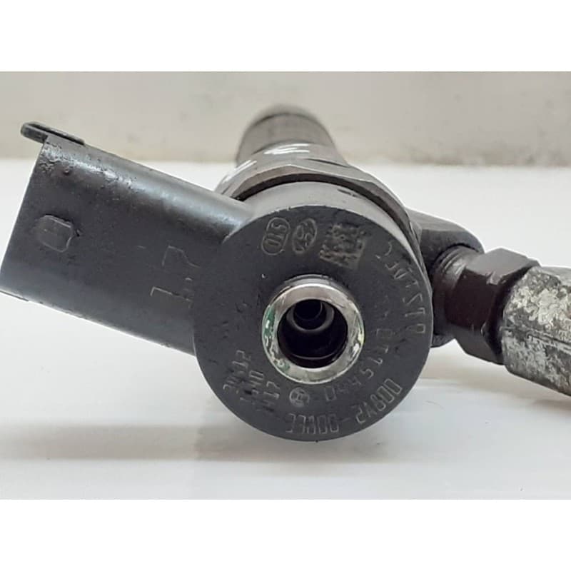 Recambio de inyector para kia sportage drive 4x2 referencia OEM IAM 0445110411 3