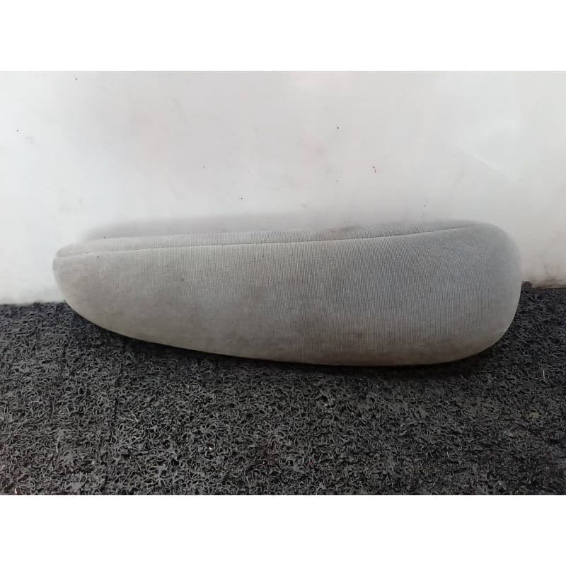 Recambio de apoyabrazos central para citroën c3 1.4 magic referencia OEM IAM
