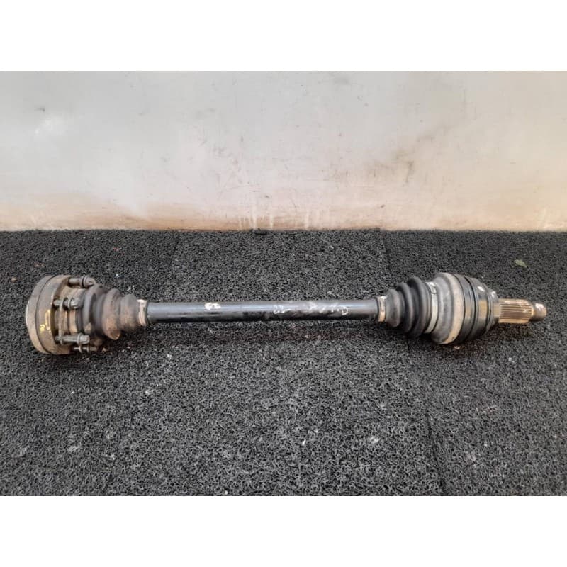 Recambio de transmision trasera derecha para bmw x5 (e53) 3.0d referencia OEM IAM - Negro