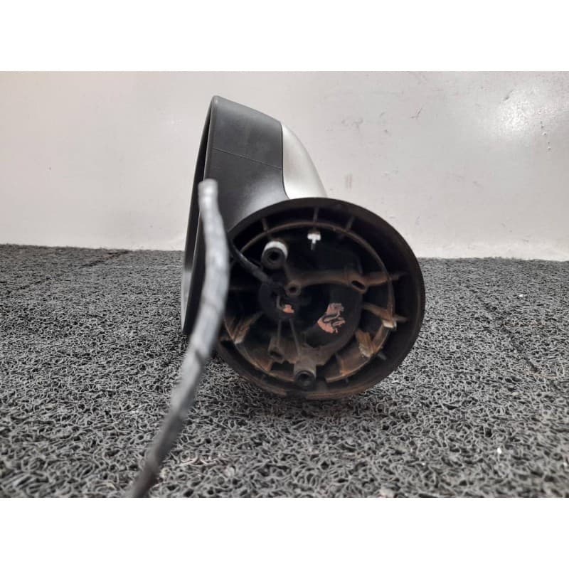 Recambio de retrovisor izquierdo para dacia sandero ambiance referencia OEM IAM 5