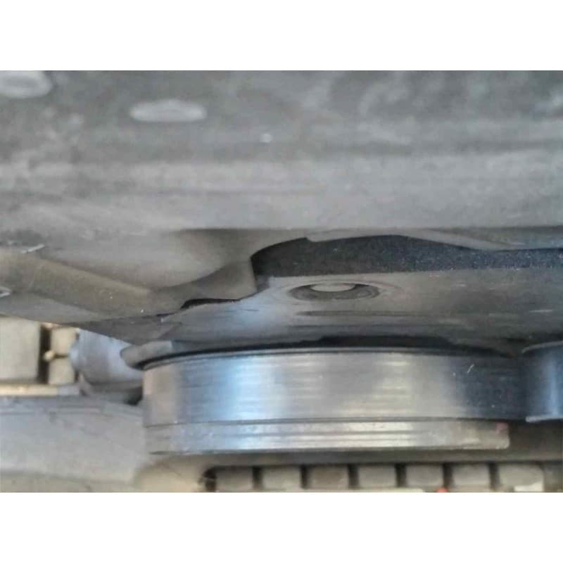 Recambio de polea cigueñal para audi a4 ber. (b8) e referencia OEM IAM - Blanco