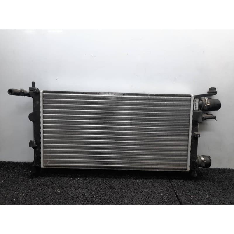 Recambio de radiador agua para opel corsa b eco referencia OEM IAM RA0200670 - Blanco