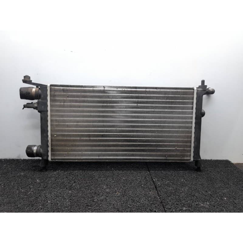 Recambio de radiador agua para opel corsa b eco referencia OEM IAM RA0200670 - Blanco 2
