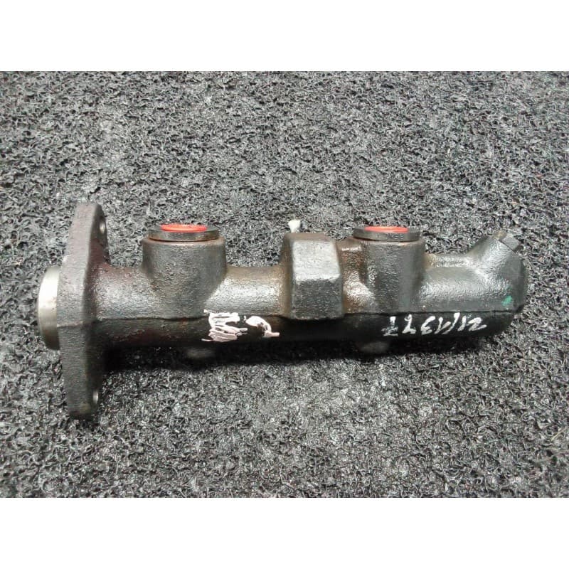 Recambio de bomba freno para citroën c15 1.9d referencia OEM IAM 21014299 - Blanco