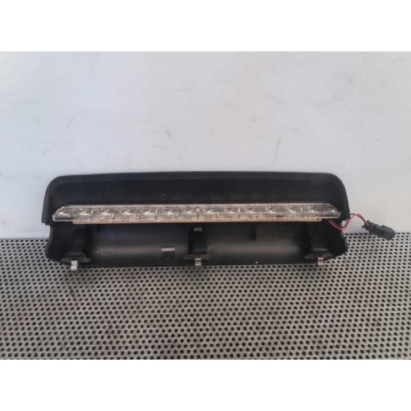 Recambio de luz central de freno para opel corsa c elegance referencia OEM IAM
