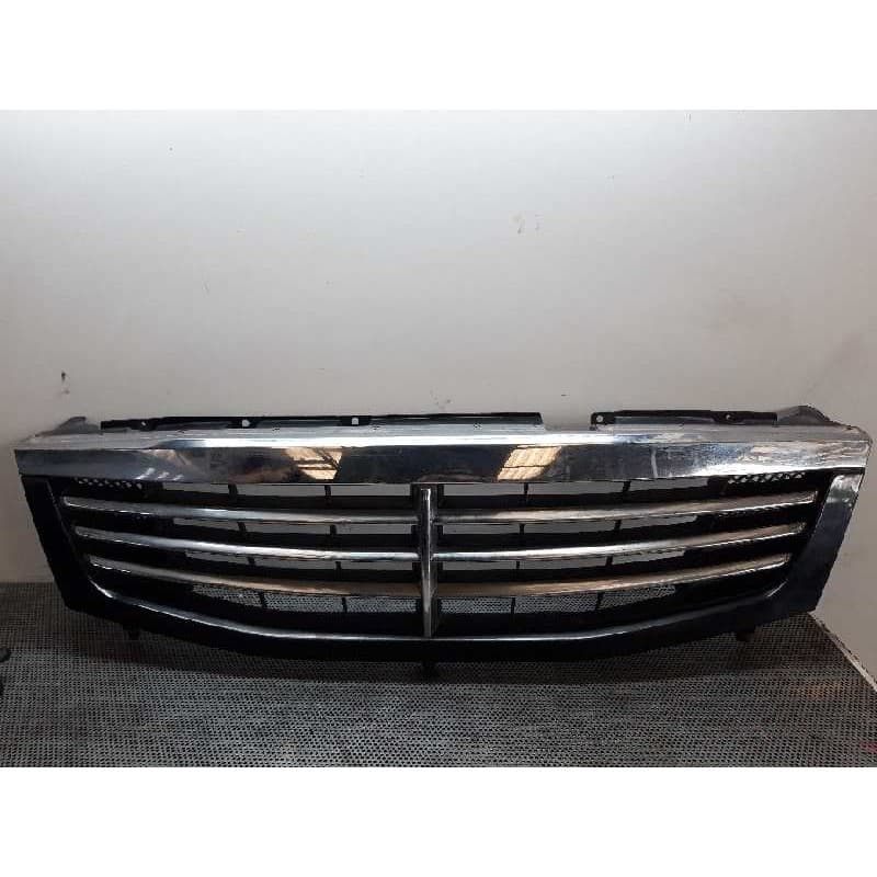 Recambio de rejilla delantera para ssangyong rexton 290 referencia OEM IAM - Negro