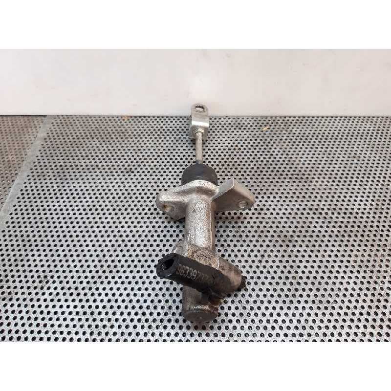 Recambio de bomba embrague para chevrolet aveo lt referencia OEM IAM - Negro 3