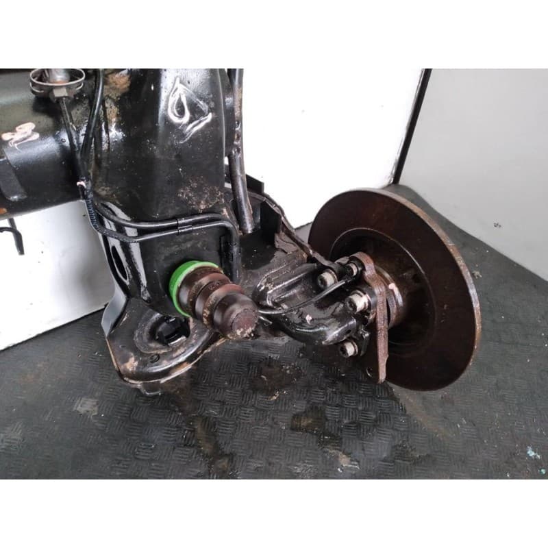 Recambio de puente trasero para peugeot 207 cc sport referencia OEM IAM 4