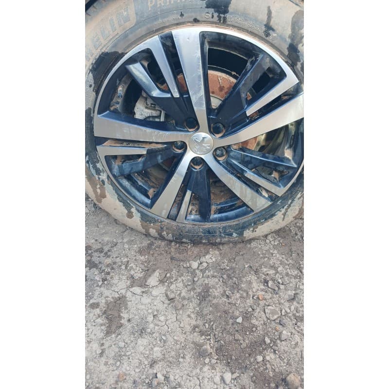 Recambio de llanta para peugeot 3008 active referencia OEM IAM - Blanco