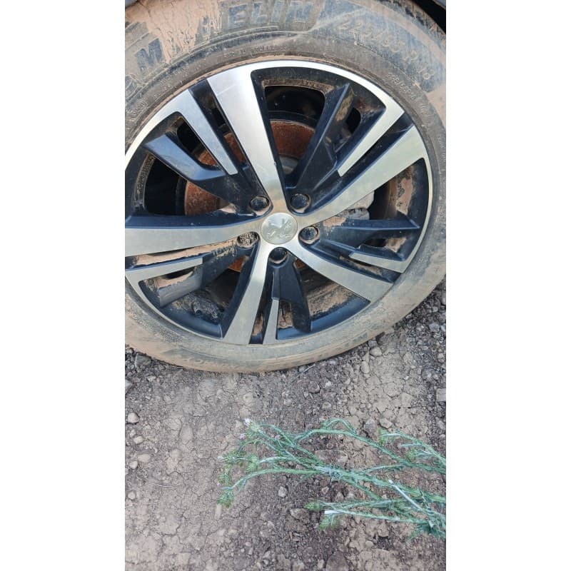 Recambio de llanta para peugeot 3008 active referencia OEM IAM - Blanco