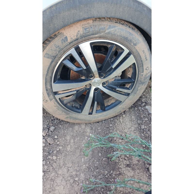 Recambio de llanta para peugeot 3008 active referencia OEM IAM - Blanco 2