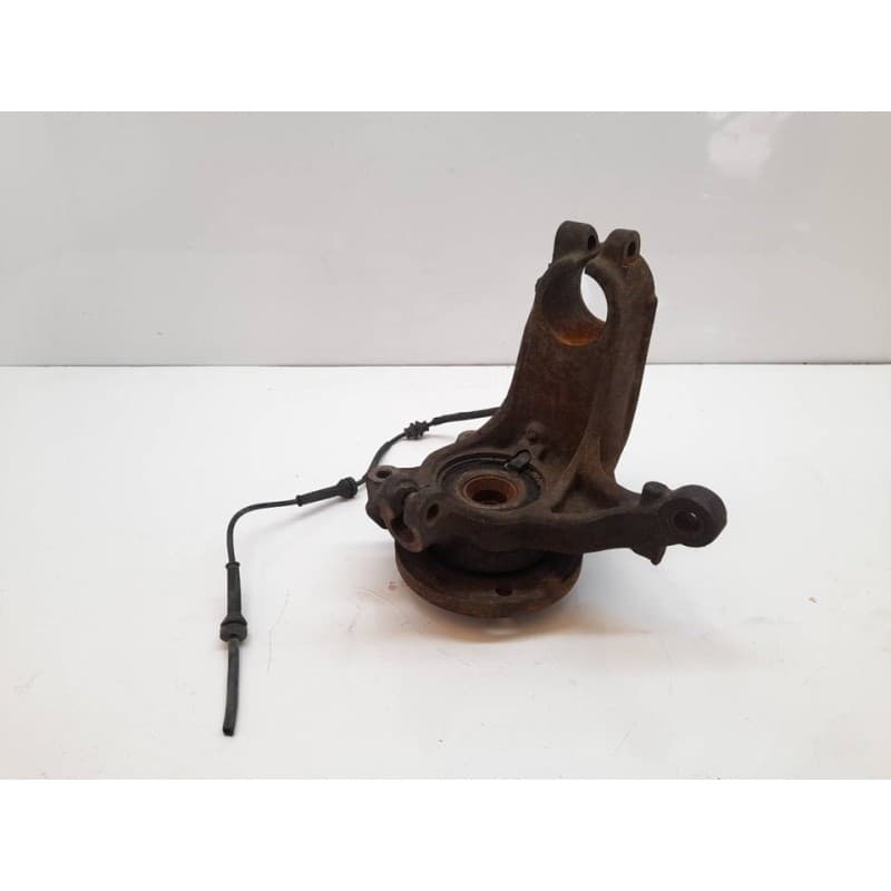 Recambio de mangueta delantera derecha para peugeot 1007 1.4 referencia OEM IAM - Rojo