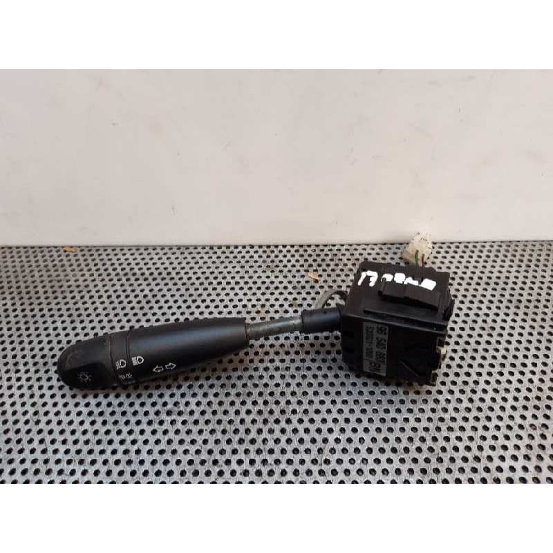 Recambio de mando luces para chevrolet aveo lt referencia OEM IAM 96540683 - Negro
