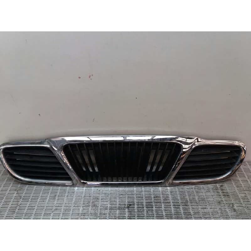 Recambio de rejilla delantera para daewoo lanos 1.3 referencia OEM IAM - Rojo
