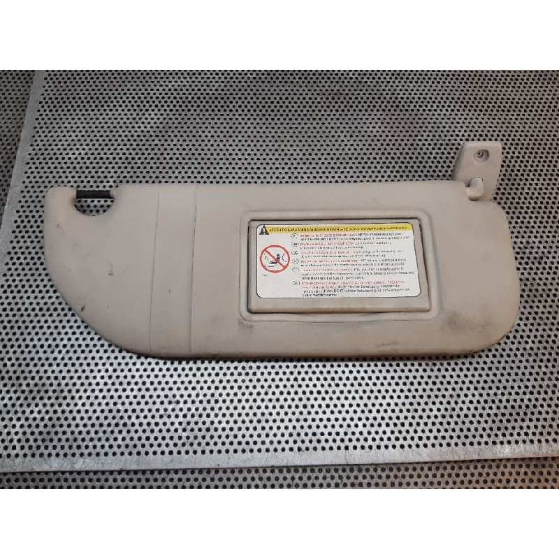 Recambio de parasol derecho para citroën c2 vtr referencia OEM IAM - Negro