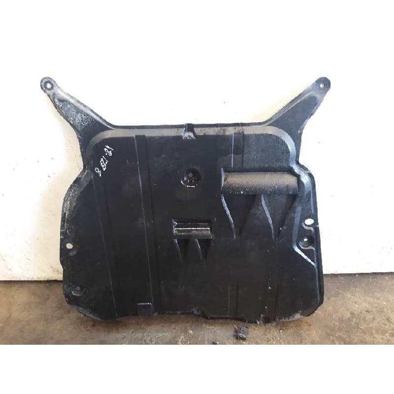 Recambio de cubrecarter para volvo s80 berlina d5 referencia OEM IAM
