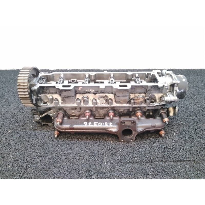 Recambio de culata para peugeot 207 sport referencia OEM IAM B1868682 - Blanco