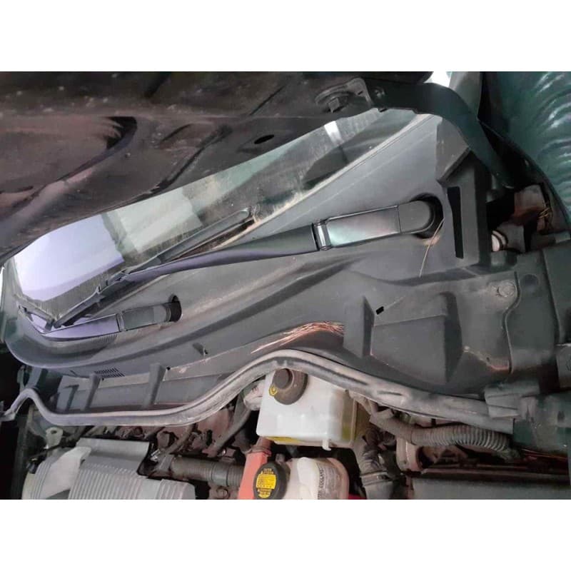Recambio de torpedo para toyota auris hybrid active referencia OEM IAM - Negro