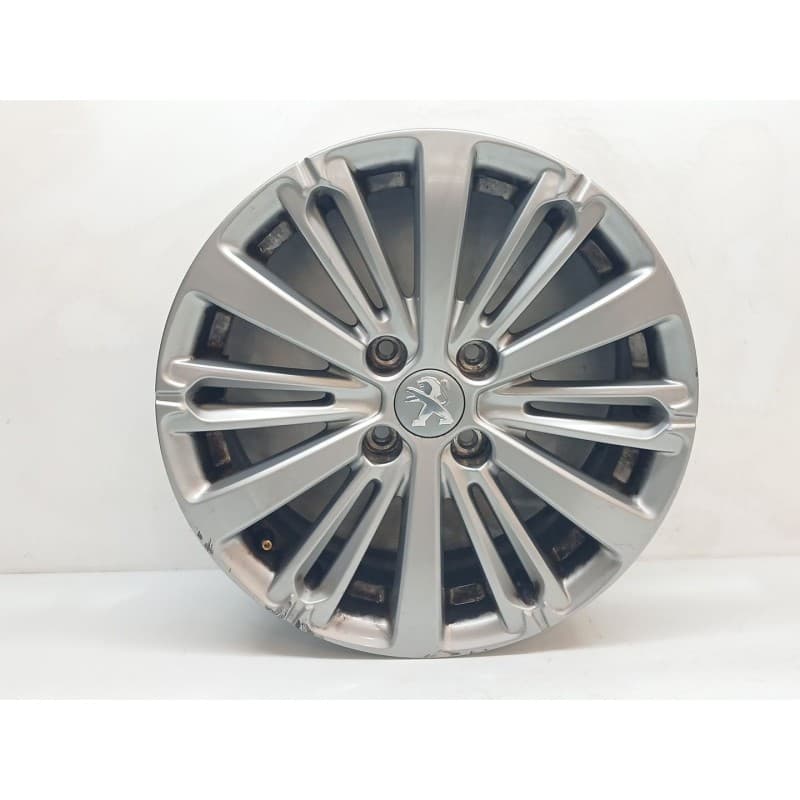 Recambio de llanta para peugeot 208 style referencia OEM IAM 9808137577 - Blanco