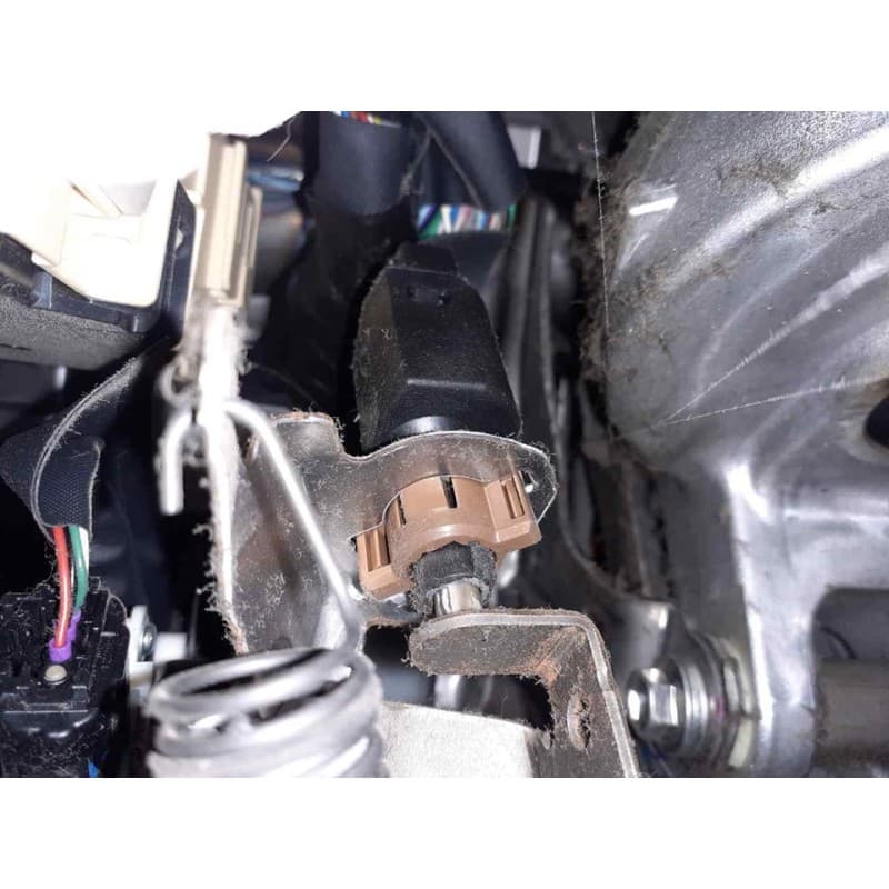 Recambio de sensor freno para toyota auris hybrid active referencia OEM IAM - Negro 2
