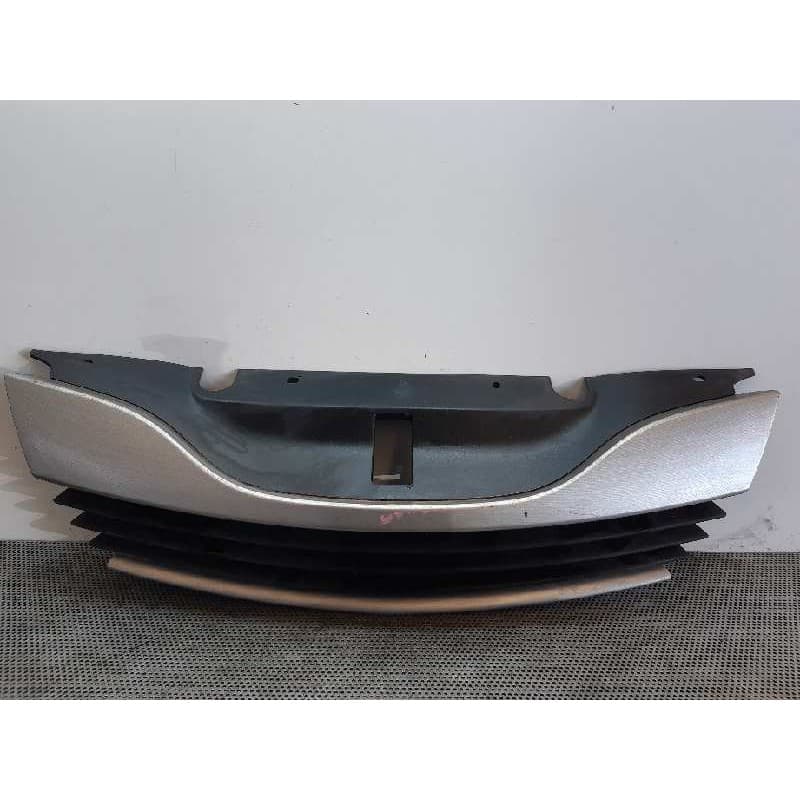 Recambio de rejilla delantera para renault laguna ii (bg0) 1.6 referencia OEM IAM - Azul