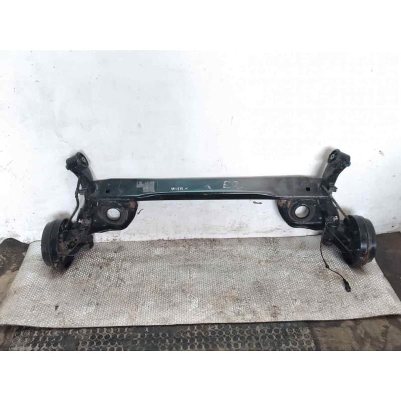 Recambio de puente trasero para nissan note naru edition referencia OEM IAM