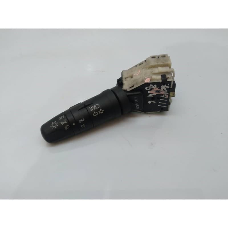 Recambio de mando luces para nissan x-trail (t31) se referencia OEM IAM 14425 - Blanco