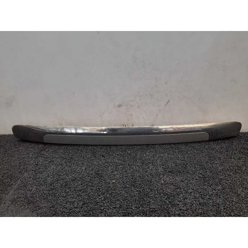 Recambio de molduras traseras para citroën c3 picasso sx referencia OEM IAM - Gris